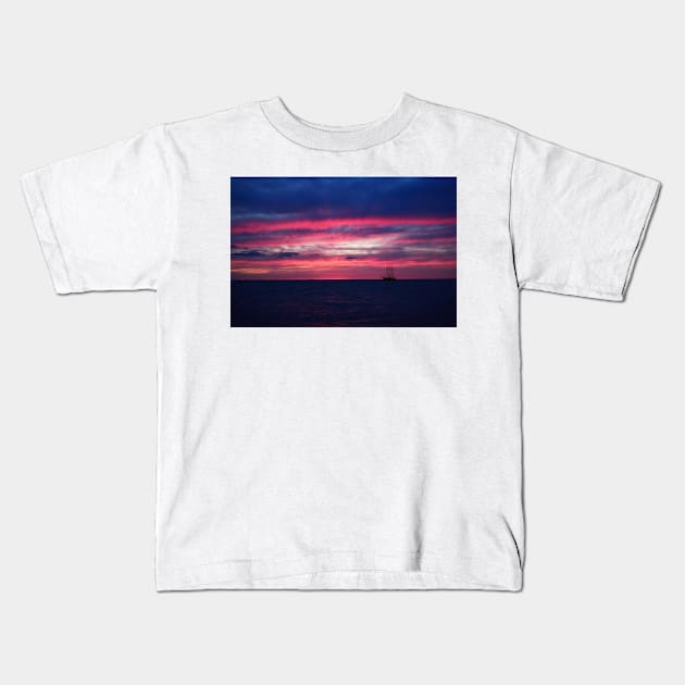 A Sailboat Sunset Kids T-Shirt by JimDeFazioPhotography